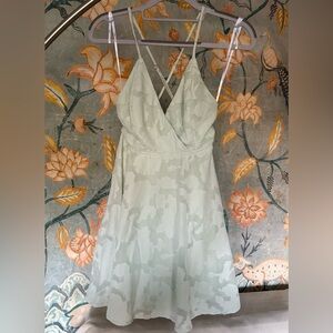 NWT Lulus Mist Green Sleeveless Dress XS
